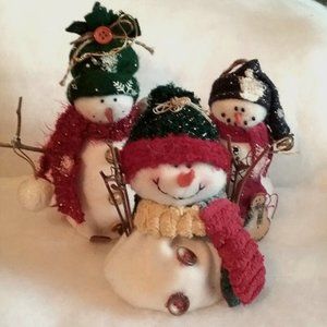 Set of 3 small snowmen